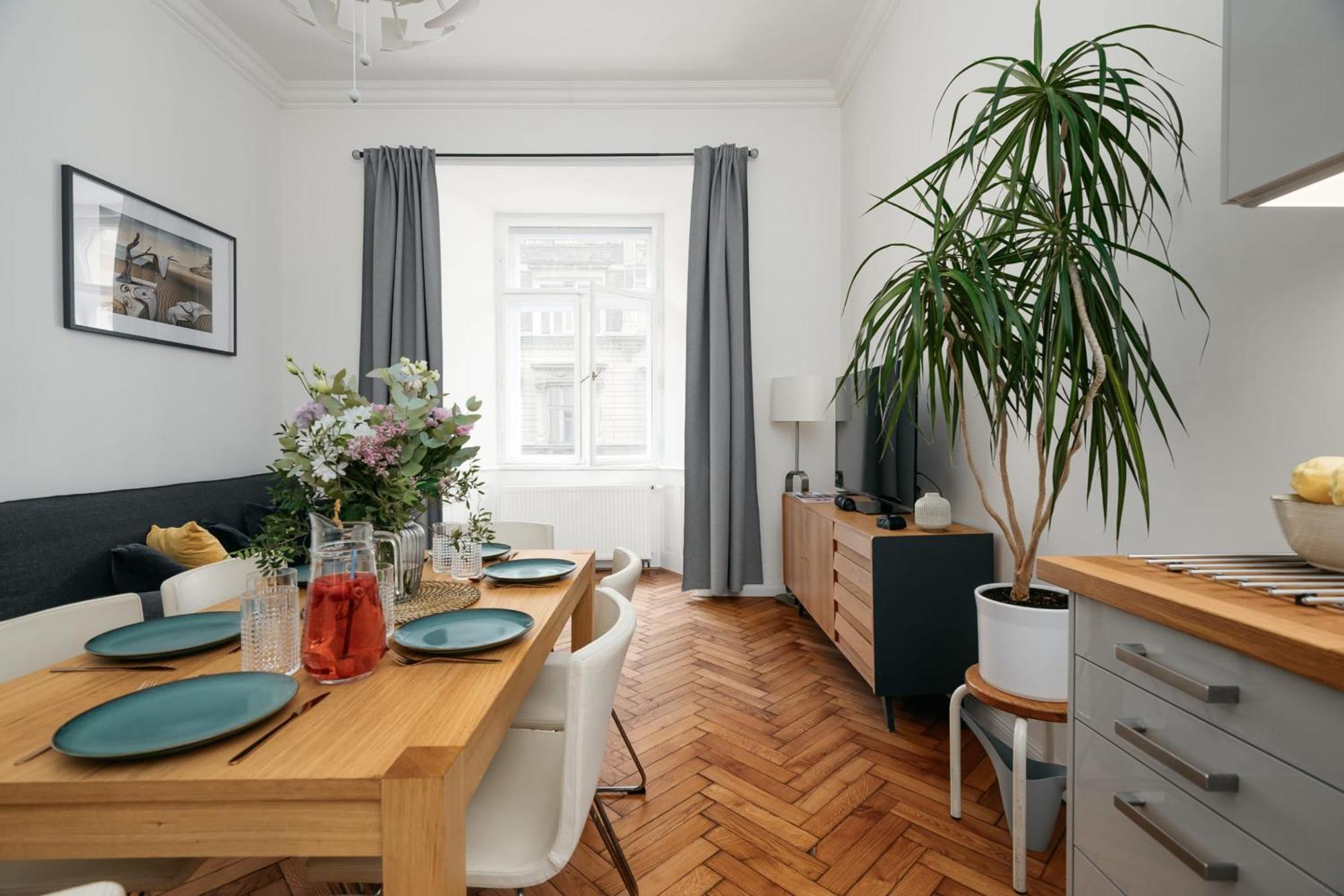 Comfortable And Cosy Apt A Few Steps From Dancing House And Naplavka Dance Prága Kültér fotó